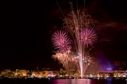 Les iles Sanguinaires et feu d'artifice